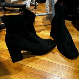 Gently Used Black Booties Size 8.5W